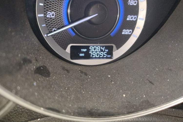 Used CHANGAN Eado 2015 1.6L Manual Luxury Model China IV Standard Odometer Close Up