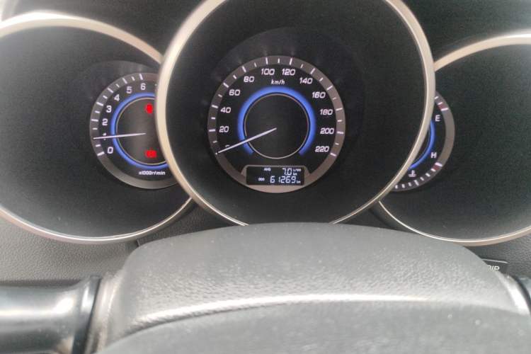 Used CHANGAN Eado 2015 1.6L Manual Junku Model China IV Standard Odometer Close Up