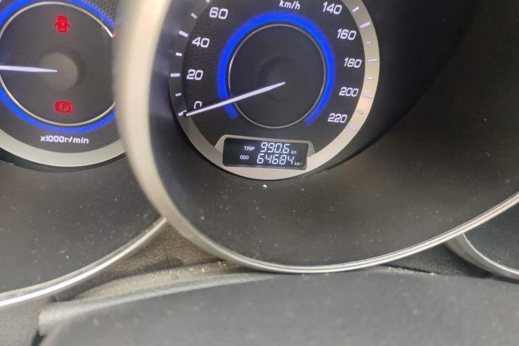 Used CHANGAN Eado 2015 1.6L Manual Junku Model China V Standard Odometer Close Up