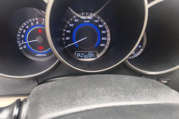 Used CHANGAN Eado 2015 1.6L Automatic Luxury Model Odometer Close Up