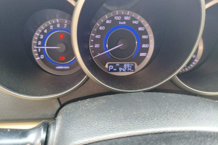Used CHANGAN Eado 2015 1.6L Automatic Luxury Model Odometer Close Up