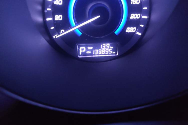 Used CHANGAN Eado 2015 1.6L Automatic Junku Model China IV Standard Odometer Close Up