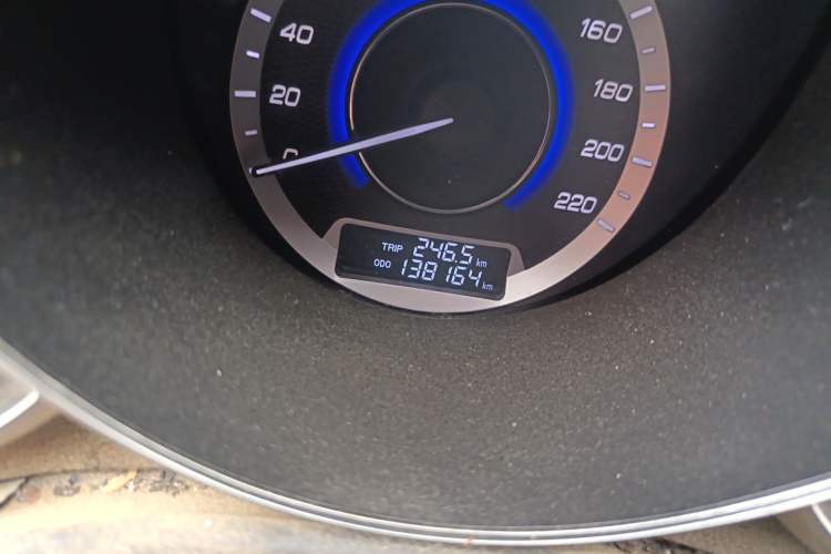 Used CHANGAN Eado 2015 1.6L Manual Luxury Model China IV Standard Odometer Close Up