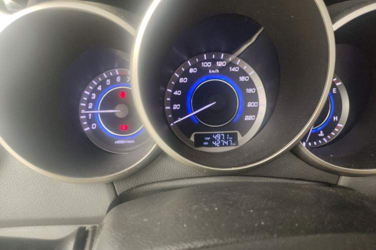 Used CHANGAN Eado 2015 1.6L Manual Junku Model China IV Standard Odometer Close Up
