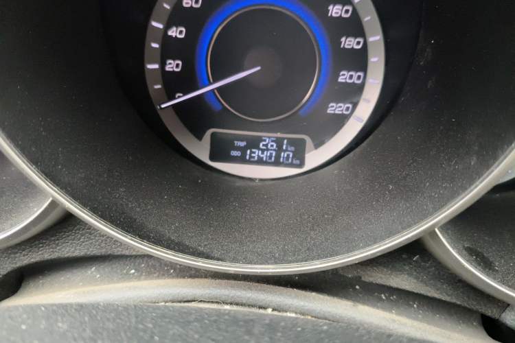 Used CHANGAN Eado 2015 1.6L Manual Luxury Model China IV Standard Odometer Close Up