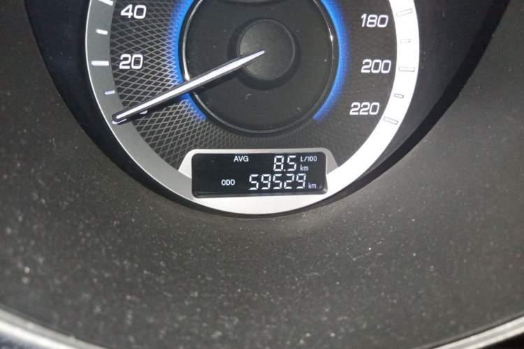 Used CHANGAN Eado 2015 1.6L Manual ZhiKu Model China IV Standard Odometer Close Up