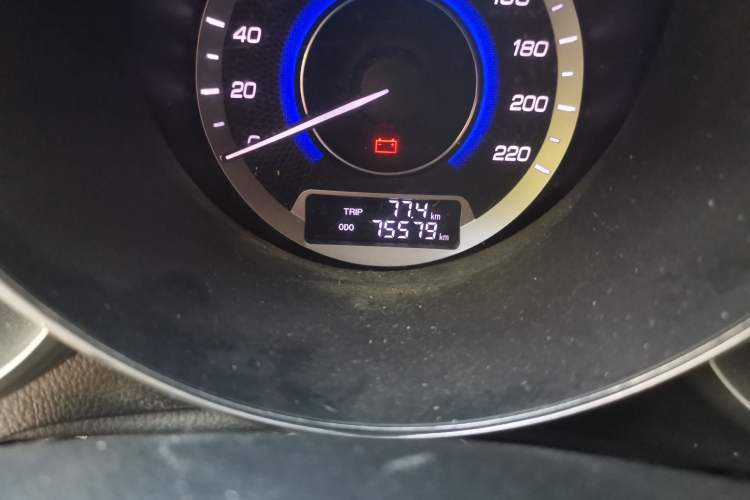 Used CHANGAN Eado 2015 1.6L Manual Luxury Model China IV Standard Odometer Close Up