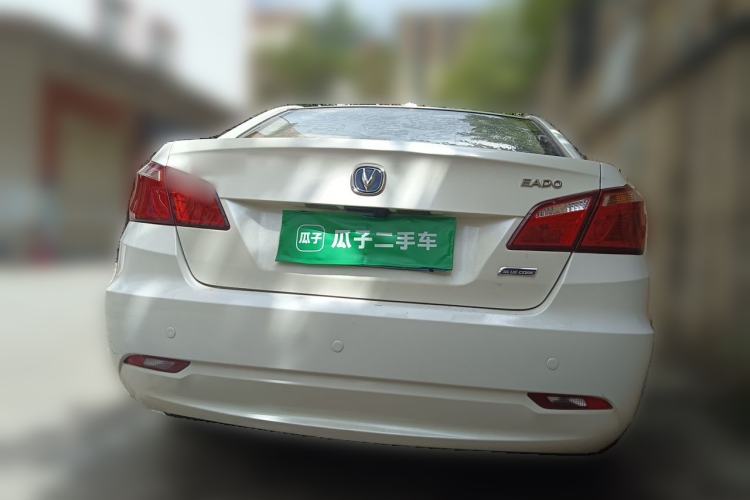 Used CHANGAN Eado 2015 1.6L Manual Luxury Model China IV Standard Rear