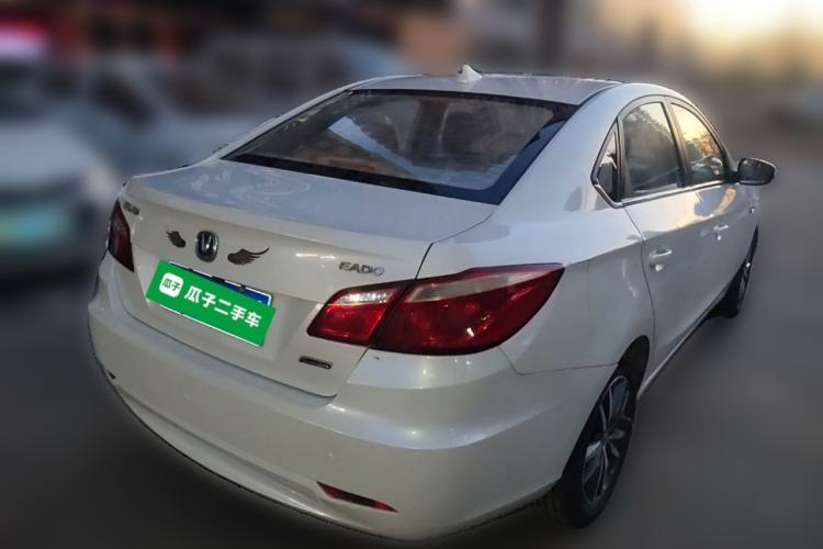 Used CHANGAN Eado 2015 1.6L Manual Luxury Model China IV Standard Rear Right 45 Deg
