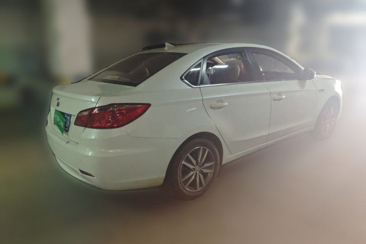 Used CHANGAN Eado 2015 1.6L Manual Luxury Model China IV Standard Rear Right 45 Deg