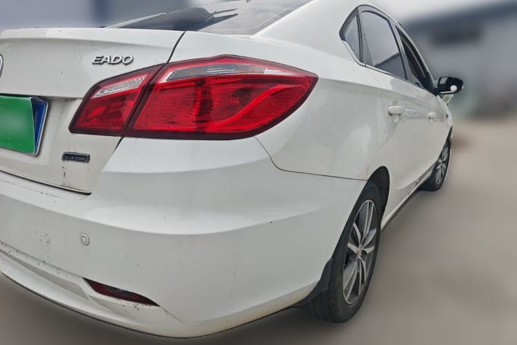 Used CHANGAN Eado 2015 1.6L Manual Luxury Model China IV Standard Rear Right 45 Deg