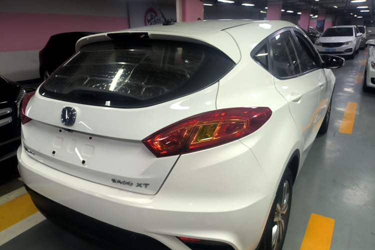 Used CHANGAN Eado 2015 1.6L Manual Junku Model China V Standard Rear Right 45 Deg