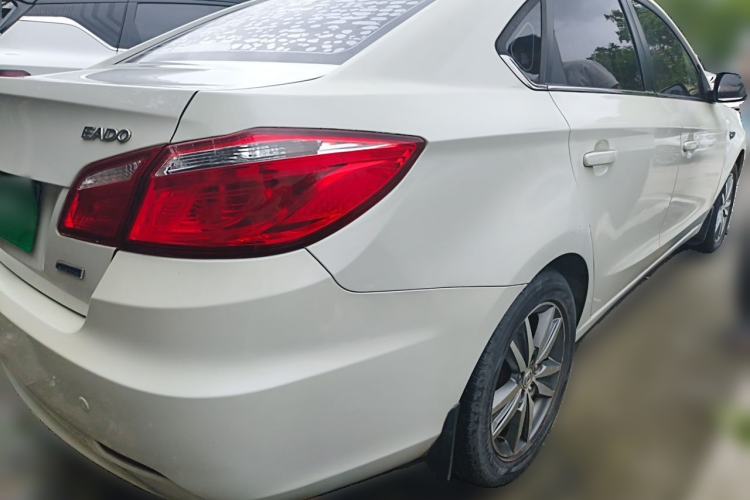 Used CHANGAN Eado 2015 1.6L Manual Luxury Model China IV Standard Rear Right 45 Deg