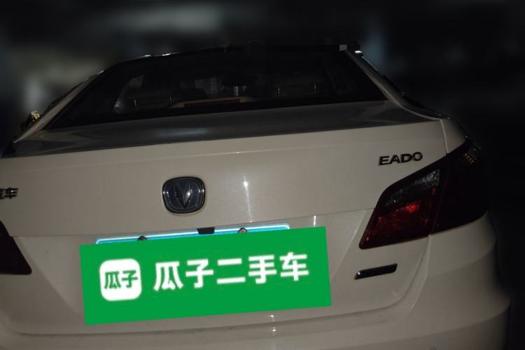 Used CHANGAN Eado 2015 1.6L Manual Luxury Model China IV Standard Rear