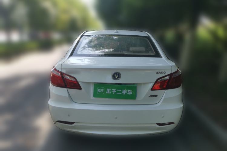 Used CHANGAN Eado 2015 1.6L Manual Luxury Model China IV Standard Rear