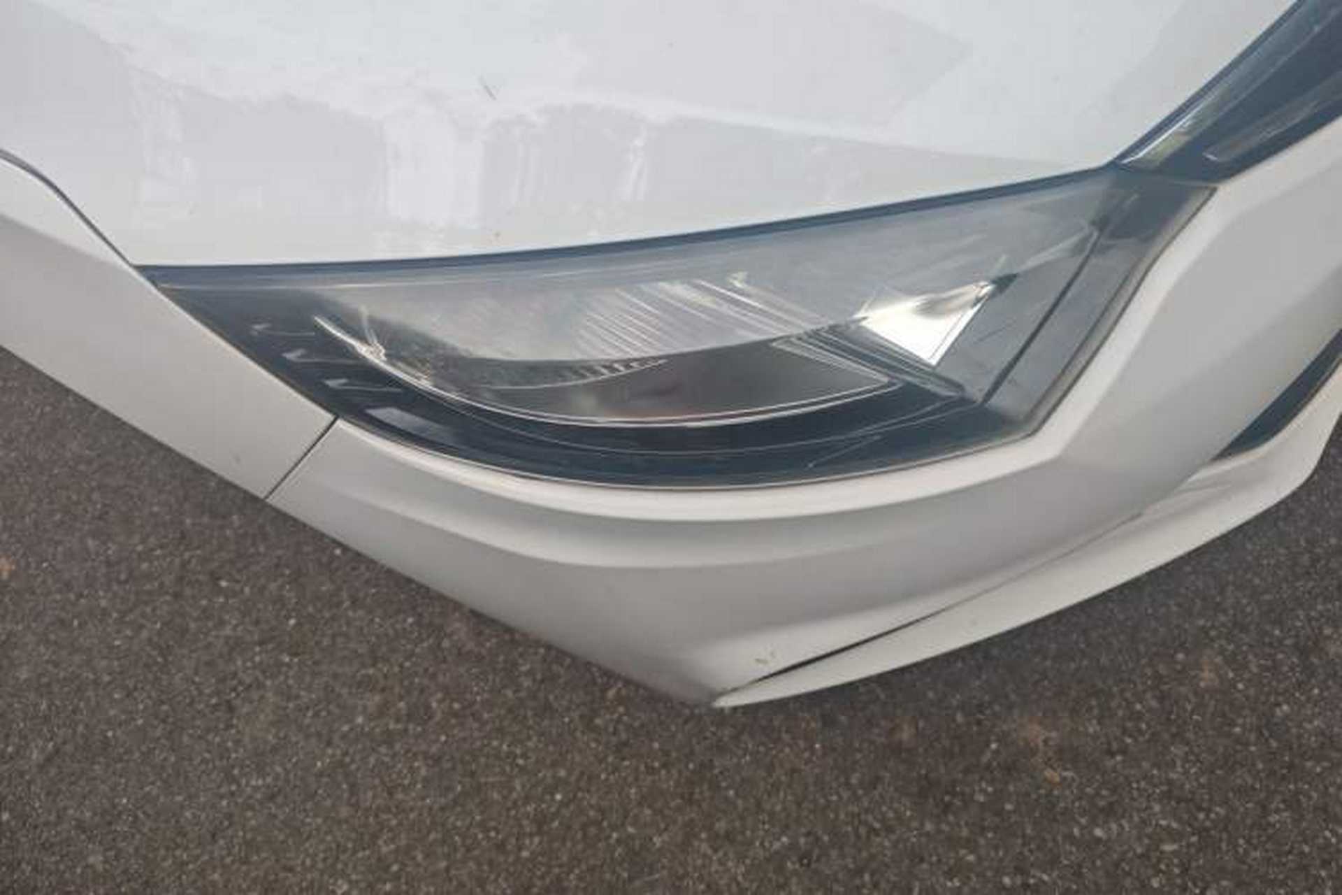 Used CHANGAN Eado 2015 1.6L Manual Junku Model China V Standard Right Front Headlight