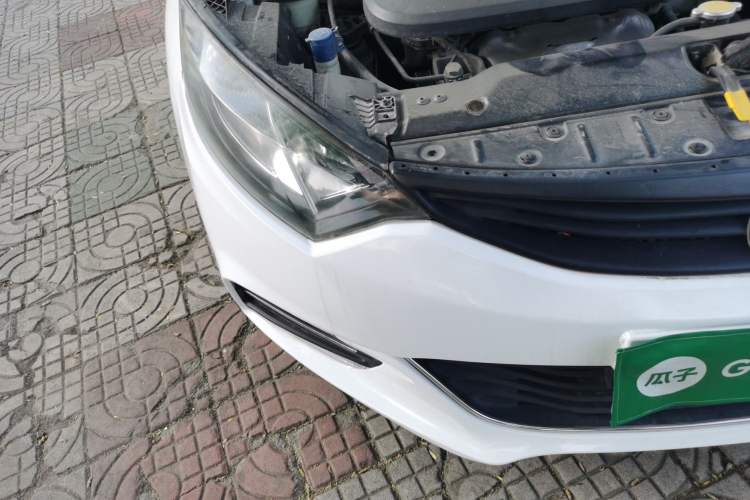 Used CHANGAN Eado 2015 1.6L Manual Junku Model China IV Standard Right Front Headlight