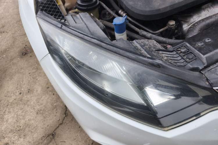Used CHANGAN Eado 2015 1.6L Manual Junku Model China IV Standard Right Front Headlight