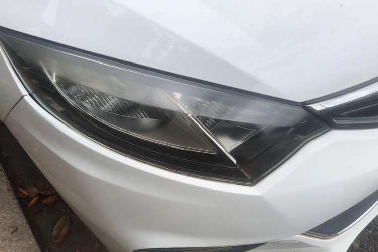 Used CHANGAN Eado 2015 1.6L Automatic Junku Model China IV Standard Right Front Headlight