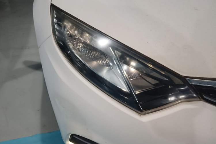 Used CHANGAN Eado 2015 1.6L Manual ZhiKu Model China IV Standard Right Front Headlight