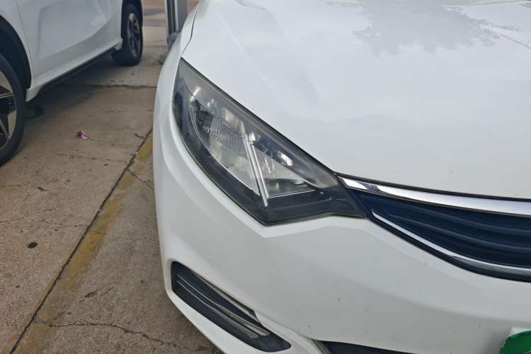 Used CHANGAN Eado 2015 1.6L Manual Junku Model China IV Standard Right Front Headlight