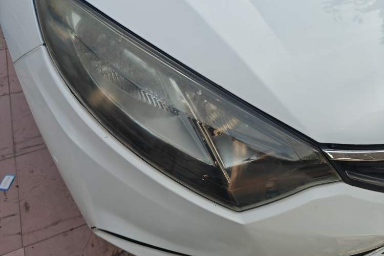 Used CHANGAN Eado 2015 1.6L Manual ZhiKu Model China V Standard Right Front Headlight