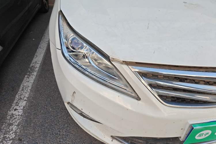Used CHANGAN Eado 2015 1.6L Automatic Luxury Model Right Front Headlight