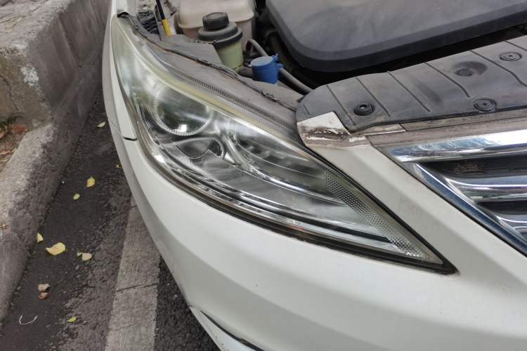Used CHANGAN Eado 2015 1.6L Manual Luxury Model China IV Standard Right Front Headlight