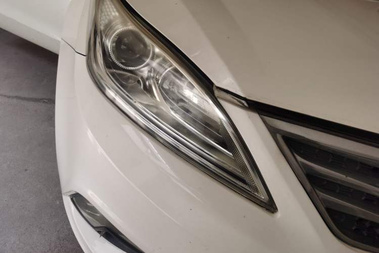 Used CHANGAN Eado 2015 1.6L Manual Luxury Model China V Standard Right Front Headlight