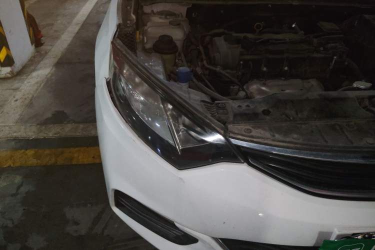Used CHANGAN Eado 2015 1.6L Manual Junku Model China IV Standard Right Front Headlight