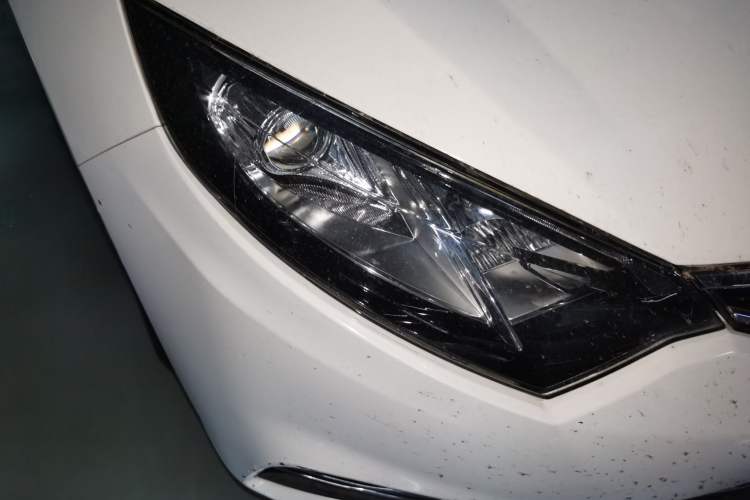 Used CHANGAN Eado 2015 1.6L Automatic Junku Model China V Standard Right Front Headlight