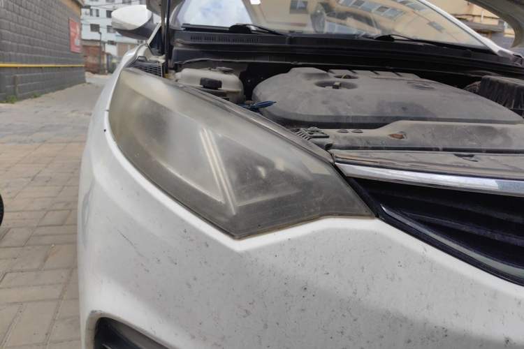 Used CHANGAN Eado 2015 1.6L Manual Junku Model China IV Standard Right Front Headlight