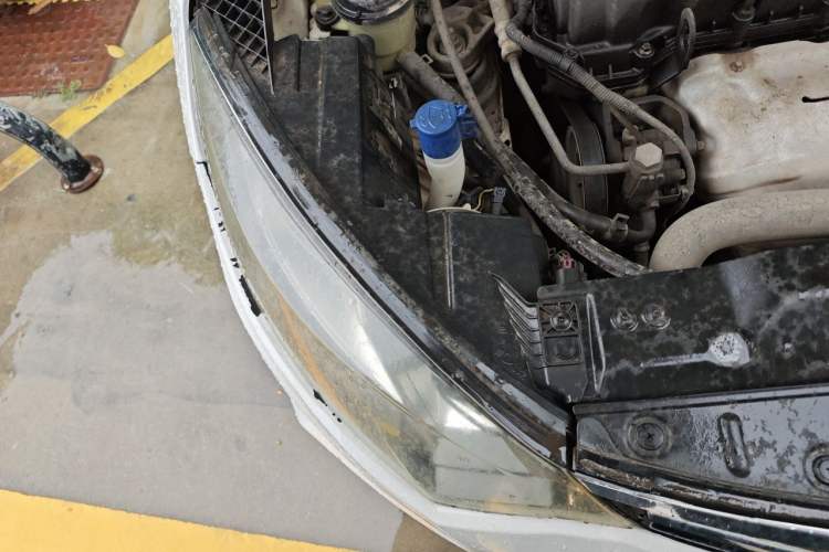 Used CHANGAN Eado 2015 1.6L Manual Junku Model China IV Standard Right Front Headlight