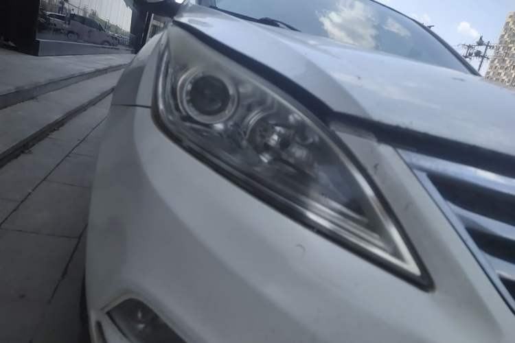 Used CHANGAN Eado 2015 1.6L Manual Luxury Model China IV Standard Right Front Headlight