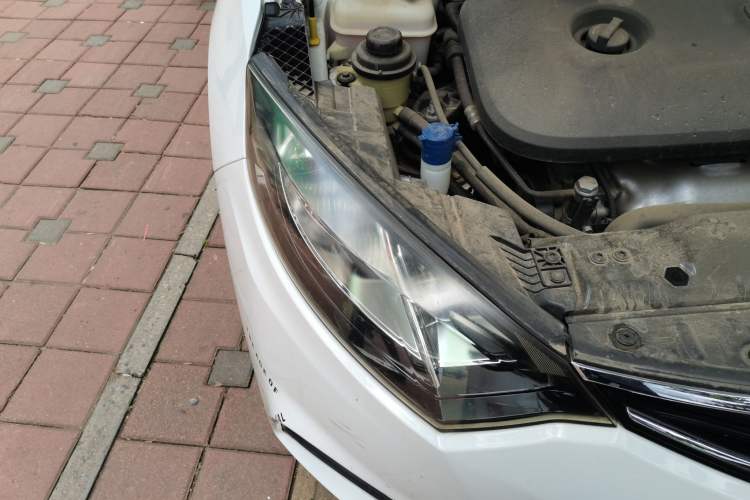 Used CHANGAN Eado  Right Front Headlight