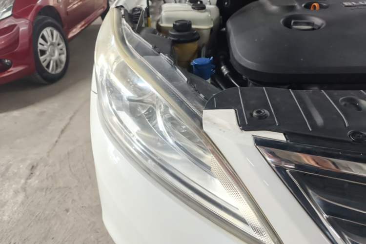 Used CHANGAN Eado 2015 1.6L Automatic Luxury Model Right Front Headlight