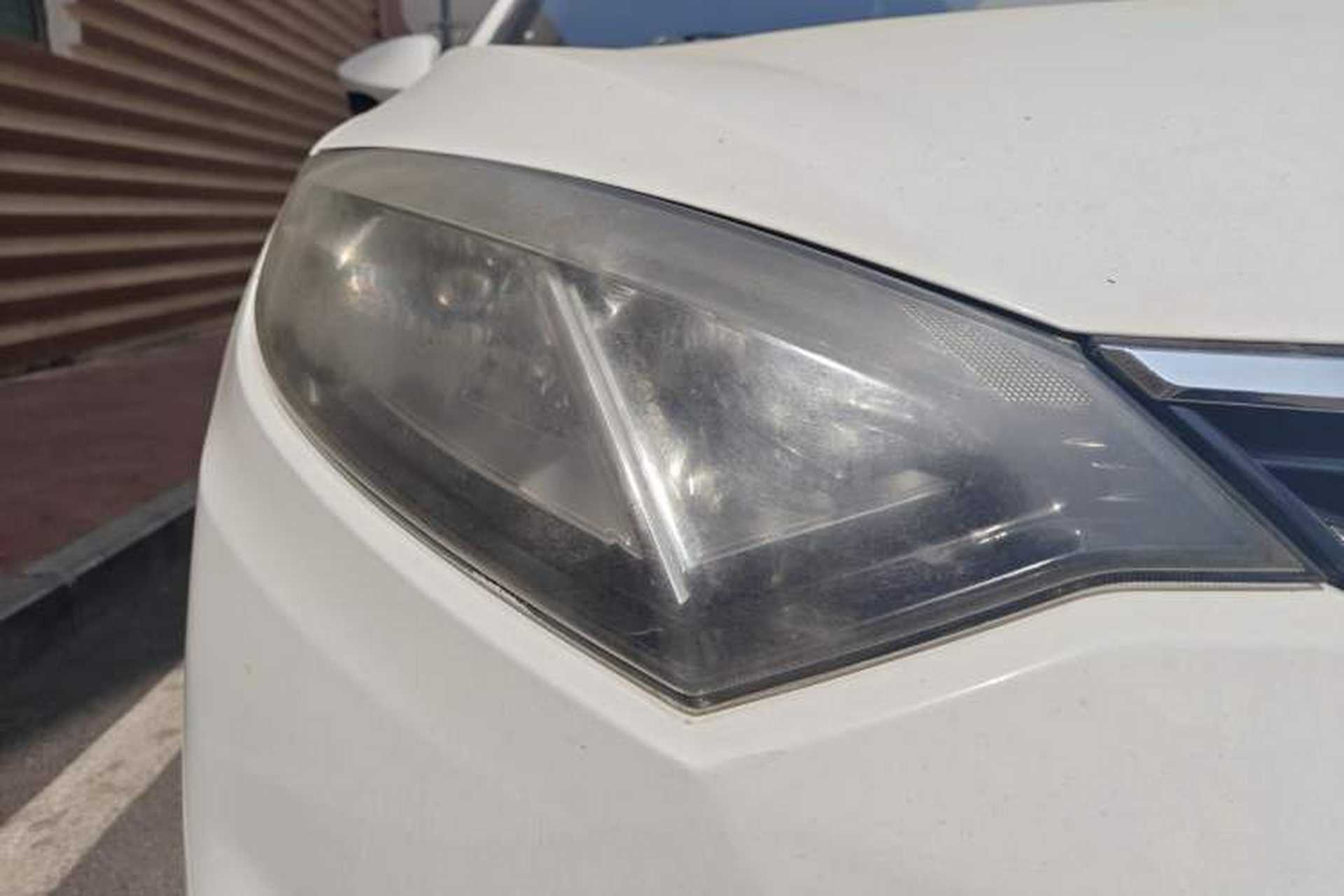 Used CHANGAN Eado 2015 1.6L Manual Junku Model China V Standard Right Front Headlight