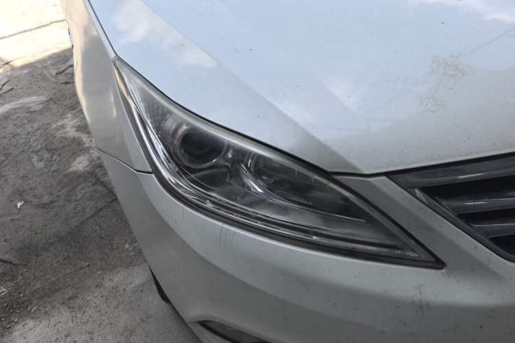 Used CHANGAN Eado 2015 1.6L Manual Luxury Model China IV Standard Right Front Headlight