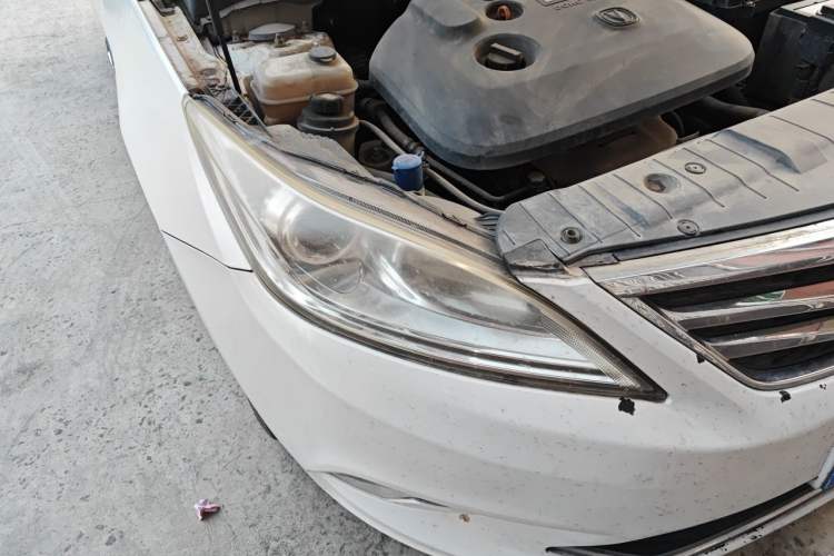 Used CHANGAN Eado 2015 1.6L Manual Luxury Model China IV Standard Right Front Headlight