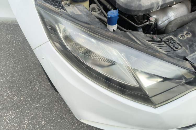 Used CHANGAN Eado 2015 1.6L Automatic ZhiKu Model China V Standard Right Front Headlight