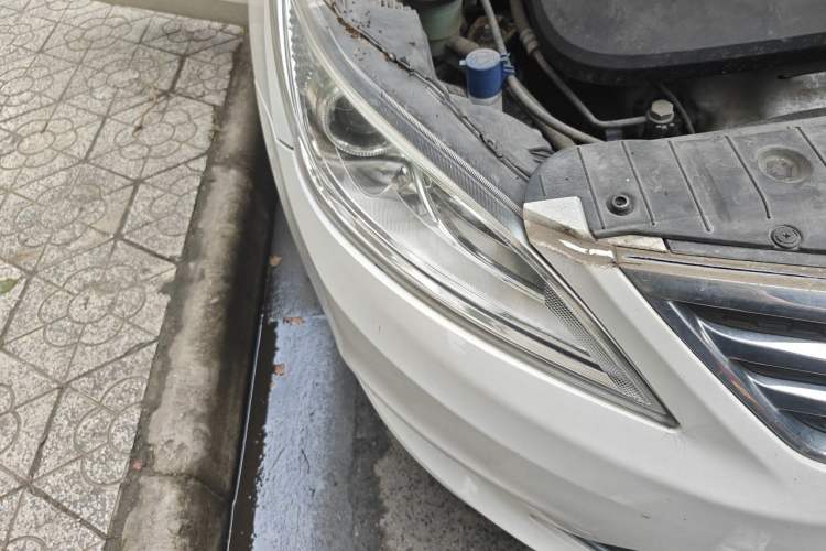 Used CHANGAN Eado 2015 1.6L Manual Luxury Model China IV Standard Right Front Headlight