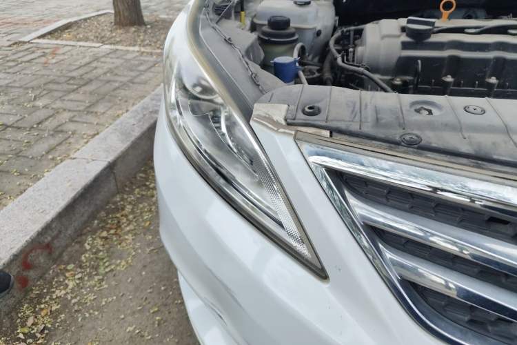 Used CHANGAN Eado 2015 1.6L Manual Luxury Model China V Standard Right Front Headlight