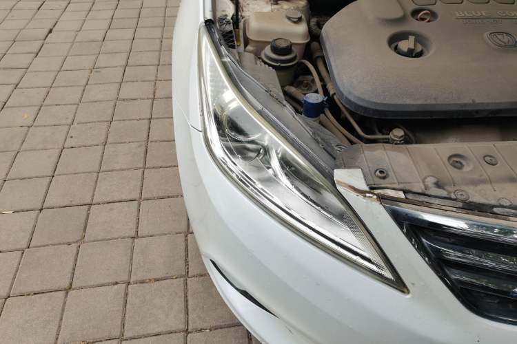 Used CHANGAN Eado 2015 1.6L Manual Luxury Model China V Standard Right Front Headlight