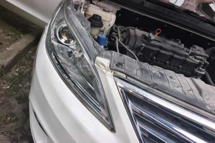 Used CHANGAN Eado 2015 1.6L Manual Luxury Model China IV Standard Right Front Headlight