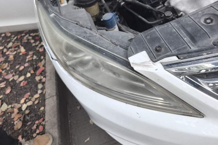 Used CHANGAN Eado 2015 1.6L Automatic Luxury Model Right Front Headlight