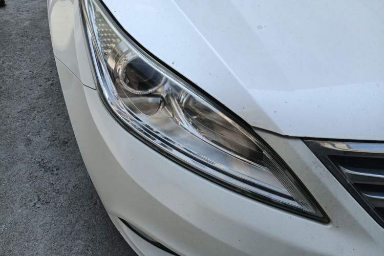 Used CHANGAN Eado 2015 1.6L Manual Luxury Model China V Standard Right Front Headlight