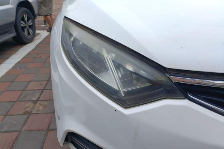 Used CHANGAN Eado 2015 1.6L Manual Junku Model China V Standard Right Front Headlight