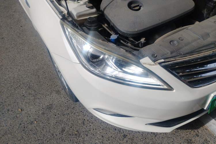Used CHANGAN Eado 2015 1.6L Manual Luxury Model China V Standard Right Front Headlight