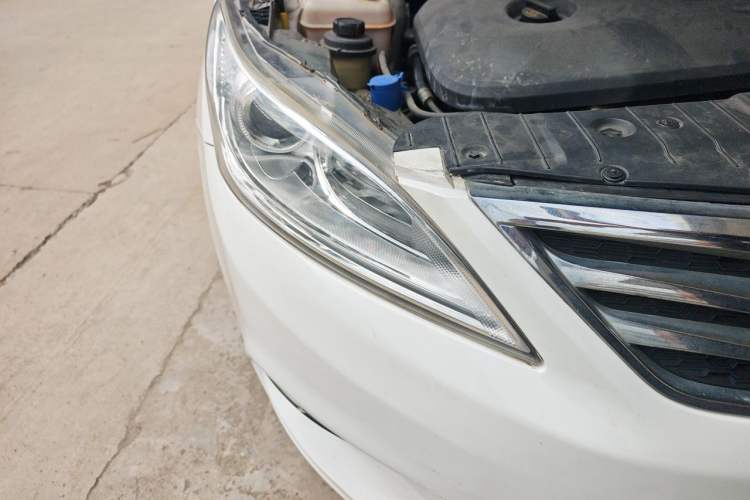 Used CHANGAN Eado 2015 1.6L Automatic Luxury Model Right Front Headlight