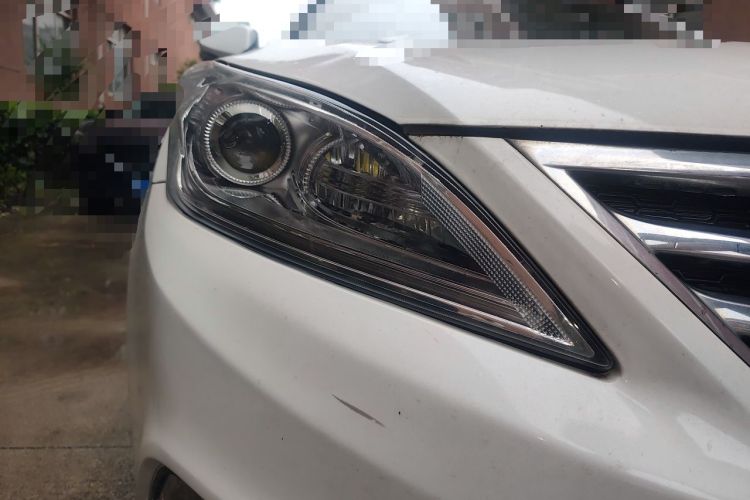 Used CHANGAN Eado 2015 1.6L Manual Luxury Model China IV Standard Right Front Headlight